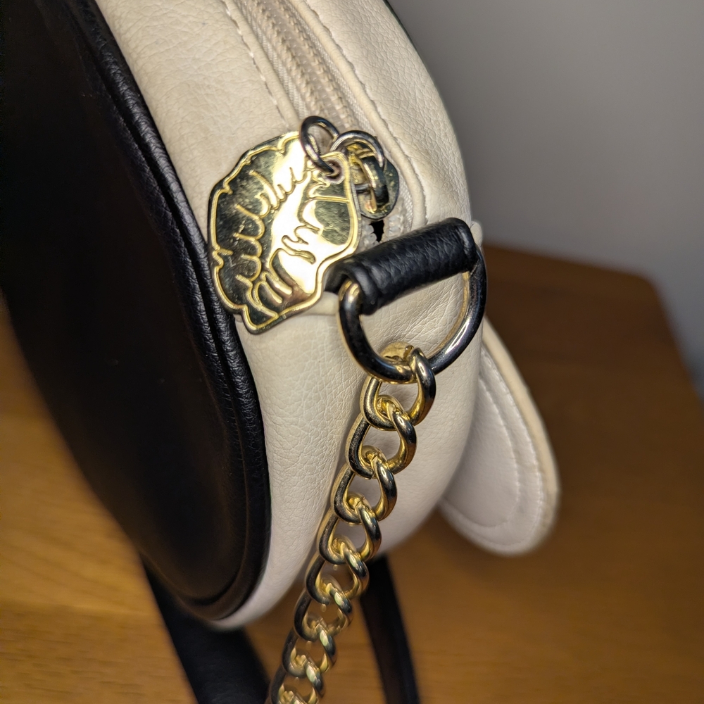 ‼️PRICE DROP‼️▪️Betsy Johnson ▪ "What's The Buzz" Bee Crossbody - Black & White - Picture 10 of 11